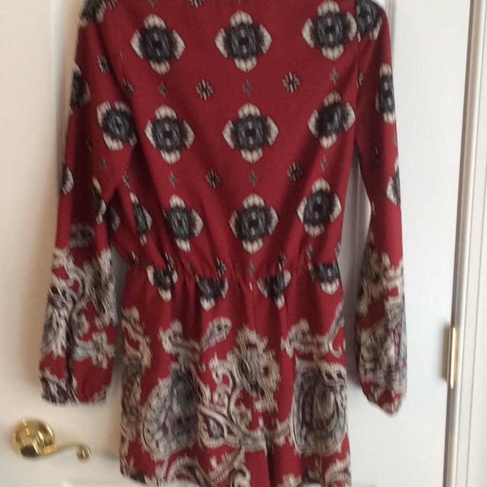 Charlotte Russe Romper. Small - Picture 5 of 5
